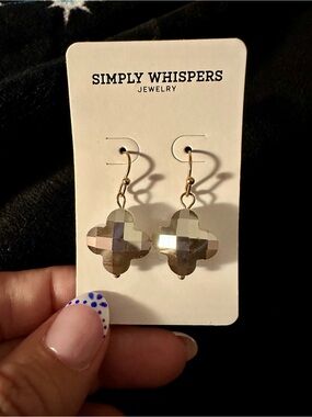 Simply Whispers Silver Clover/Alhambra Drop Earrings NWT